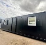 Contentor Modular 40 Pés Escritório/Cantina – Design "Black Edition" com Amplas Vidraças (Antivandalismo) - Image 5