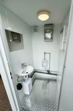 Contentor Sanitário Duplo 2,4x1,5m – Entradas Separadas (WC + Urinol) – Isolamento 100mm - Image 4