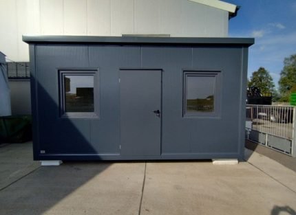 Contentor Escritório Monobloco 18m² (6x3m) com Casa de Banho – Isolamento Premium 100mm (Uso 4 Estações)