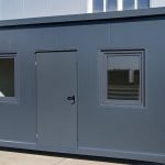 Contentor Social 21m² (7x3m) "Full Pack" – Cozinha, Casa de Banho com Duche e Vestiário (Isolamento 100mm)