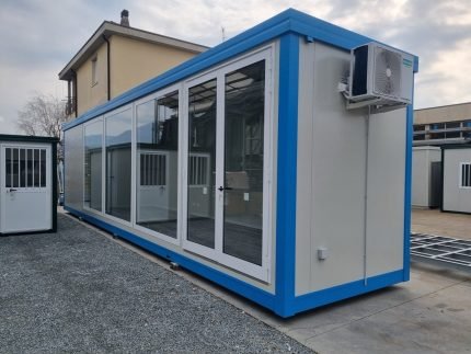 Monobloco Escritório de Vendas "Glass" 12x2,5m – Vidraça Panorâmica e Isolamento 100mm (Climatizado)