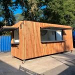 Container Bar Snack 20 Pés "Guinguette" – Revestimento em Madeira Douglas, Exaustor e Lava-louças